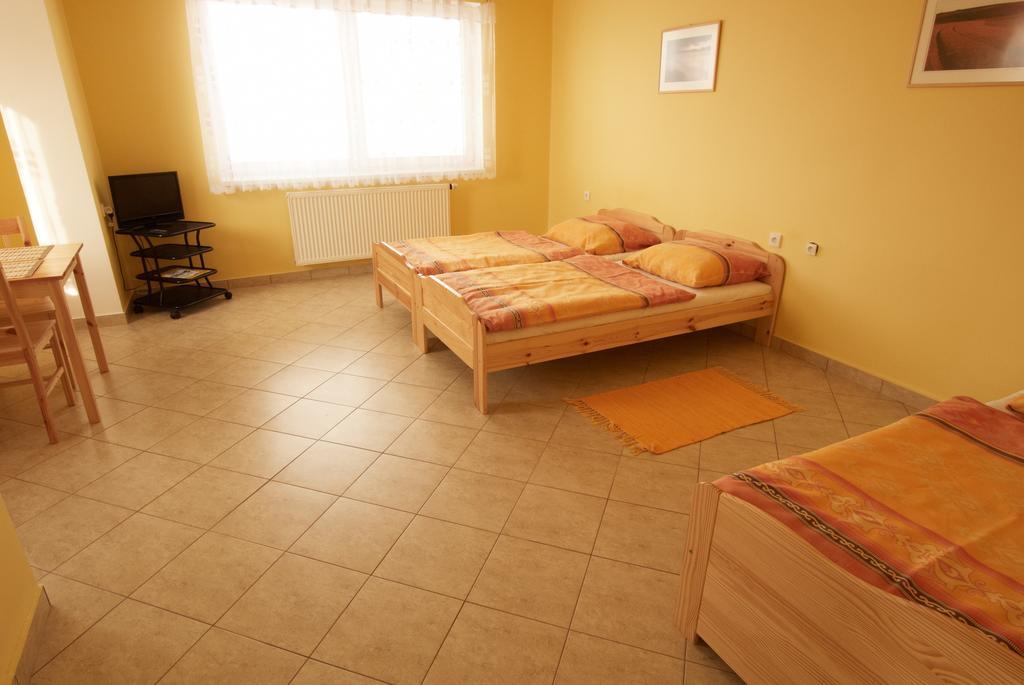 Penzion Soutok Lanzhot Номер фото